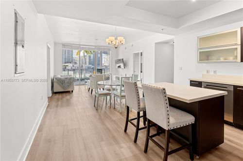 apt-1115-90 Sw 3rd St, Miami, FL, 33130-4007 | Card Image