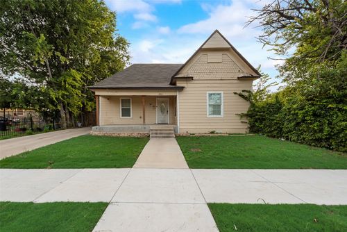 204 New York Ave, Fort Worth, TX, 76104-1559 | Card Image