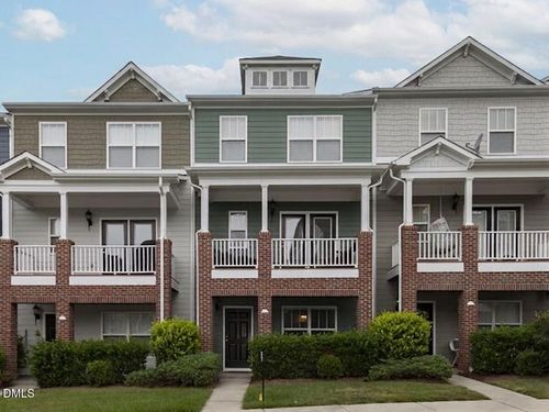 340 Kinellan Ln, Cary, NC, 27519-8642 | Card Image