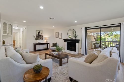 c-10 Flag Way, Paso Robles, CA, 93446-3421 | Card Image