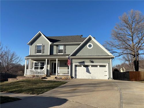 908 N 2nd St Street E, Louisburg, KS, 66053 | Card Image