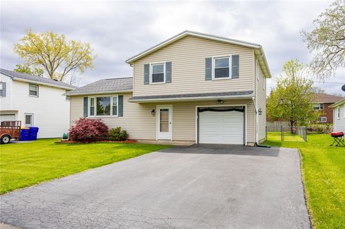 23 Morningstar Dr, Gates, NY, 14606-3910 | Card Image