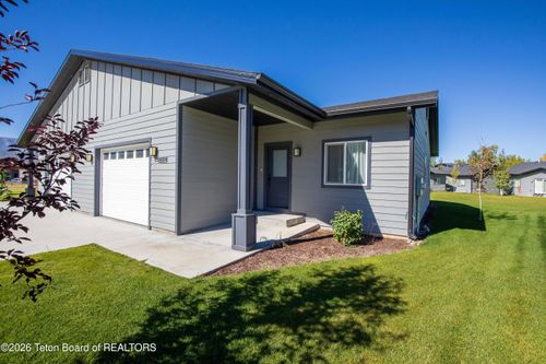 275 RIVER River View Circle 2, Alpine, WY, 83128 | Card Image
