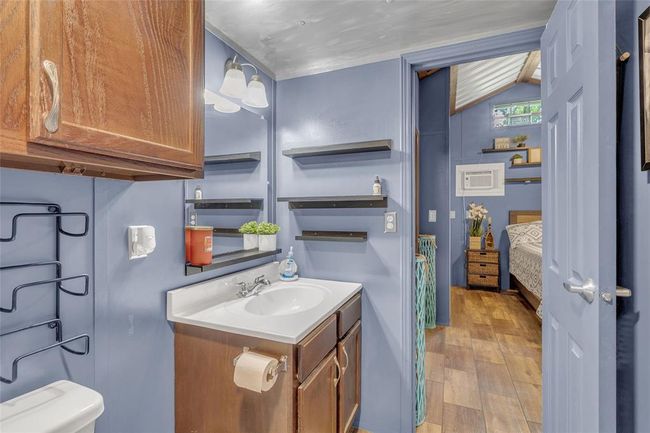 400 Canal Dr, House other with 1 bedrooms, 1 bathrooms and null parking in Pointblank TX | Image 21