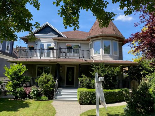 421 Kelly St, New Westminster, BC, V3L3T7 | Card Image