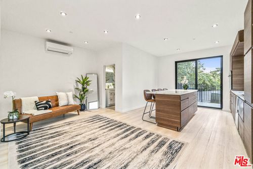 2315 Loma Vista Pl, LOS ANGELES, CA, 90039 | Card Image