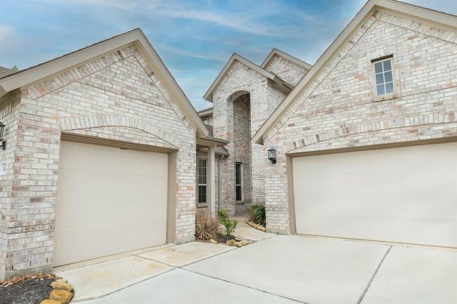 4927 Sierra Ridge Dr, House other with 5 bedrooms, 5 bathrooms and 3 parking in Rosenberg TX | Image 4