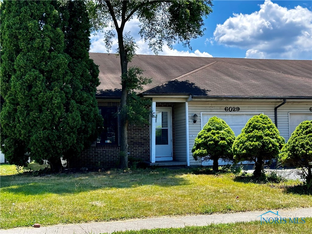 Red Oak Dr, Toledo, OH 43615