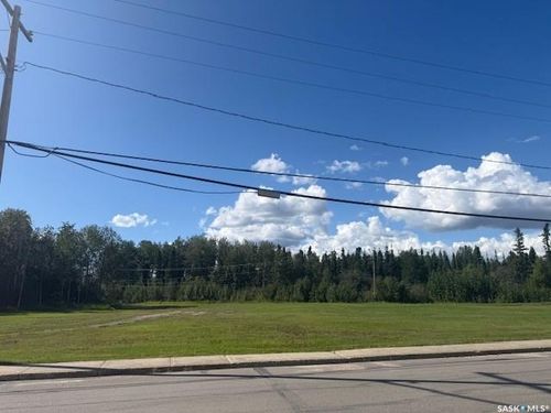 1350 Bedford Dr, La Ronge, SK, S0J | Card Image