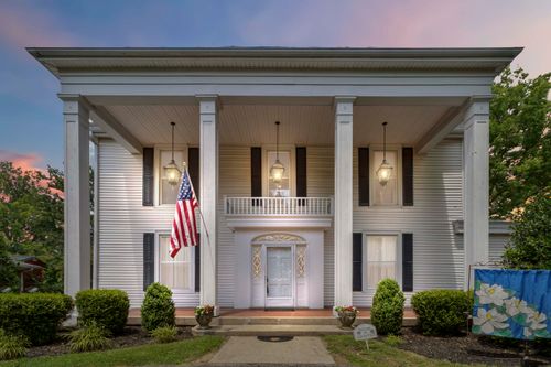 305 Barnes Mill Rd, Richmond, KY, 40475-2207 | Card Image