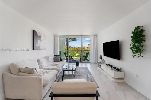 306-650 West Ave, Miami Beach, FL, 33139 | Card Image