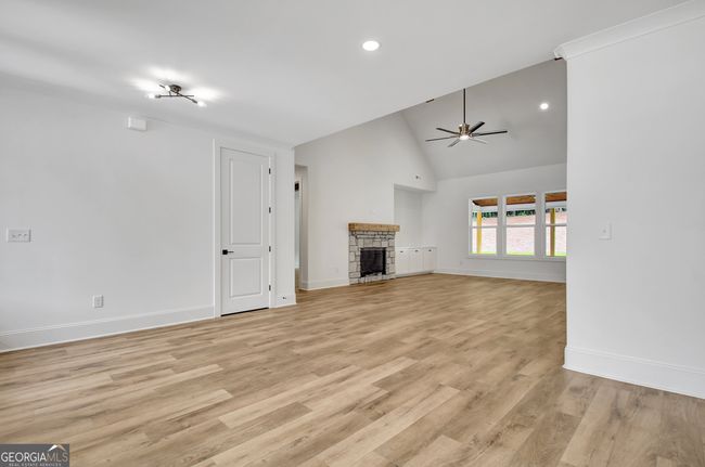 112 Ryeland Dr, House other with 4 bedrooms, 4 bathrooms and 3 parking in Senoia GA | Image 17