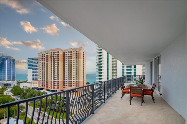 APT-1602C - 100 S Birch Rd, Condo with 3 bedrooms, 3 bathrooms and null parking in Fort Lauderdale FL | Image 37