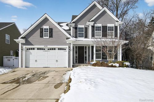 4241 Tonawanda Ave, Royal Oak, MI, 48073-1631 | Card Image