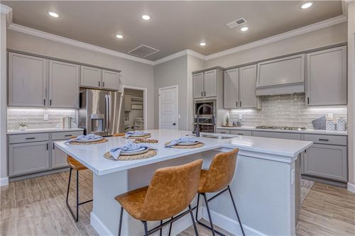 16572 W 166th Pl, Olathe, KS, 66062-8151 | Card Image