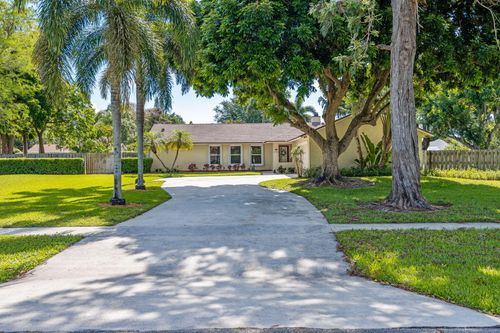 240 Sulky Way, Wellington, FL, 33414-4845 | Card Image