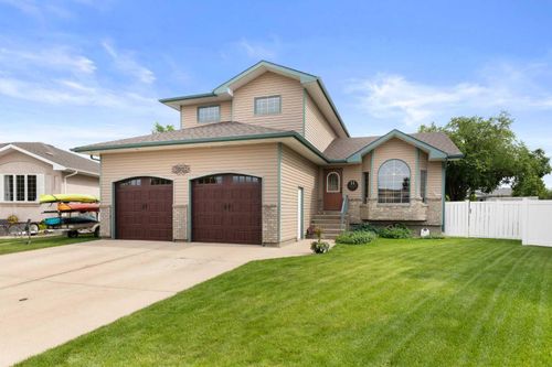 23 Stanfield Pl Se, Medicine Hat, AB, T1B4J2 | Card Image