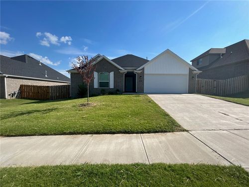 350 S Emerald Woods Run, Farmington, AR, 72730-7099 | Card Image