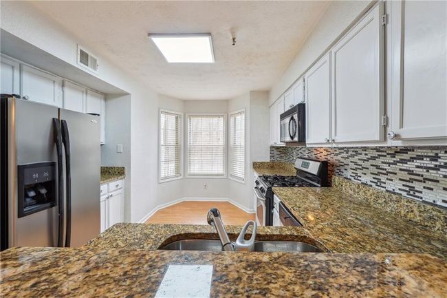 UNIT-203 - 3980 Riverlook Pkwy Se, Condo with 2 bedrooms, 2 bathrooms and 2 parking in Marietta GA | Image 12
