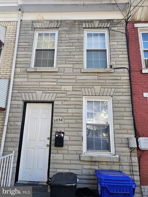 1034 Spruce St, READING, PA, 19602-1933 | Card Image