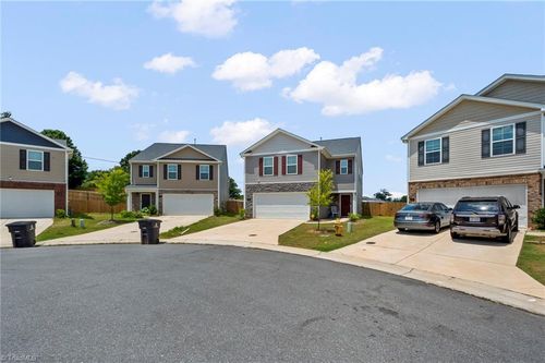 586 Tochi Court, Winston-Salem, NC, 27105 | Card Image