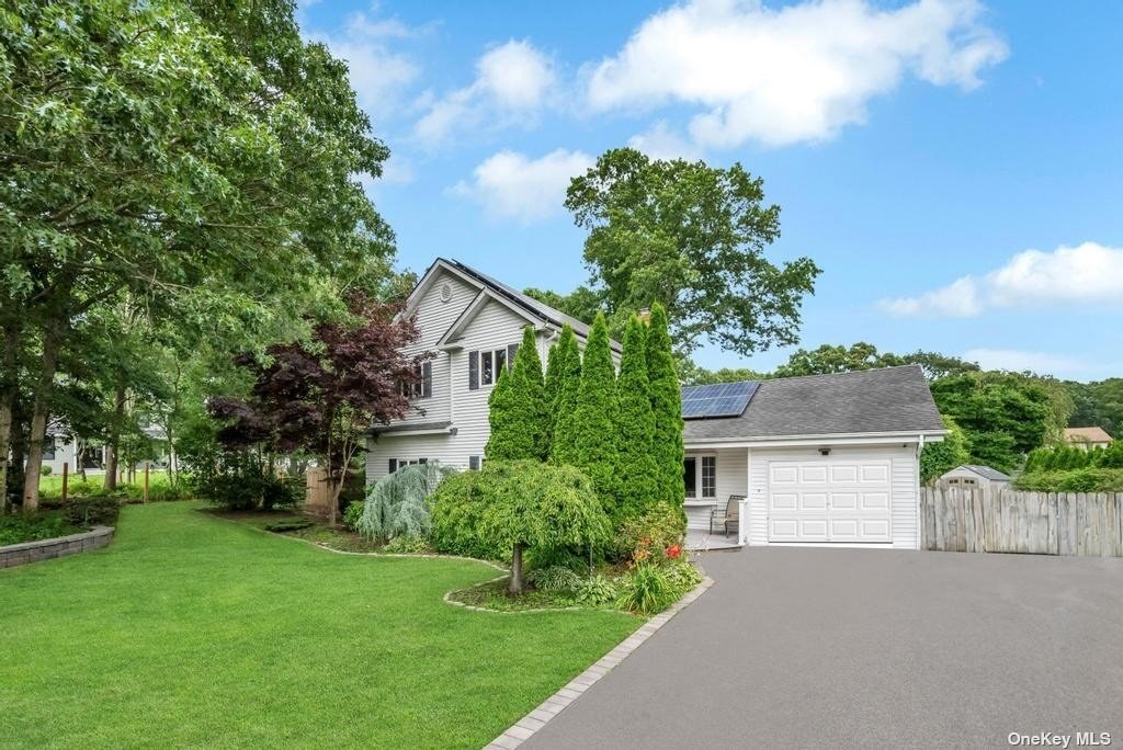 Evergreen Ave, Medford, NY 11763