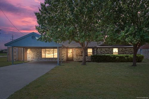 210 S Jena St, Riesel, TX, 76682-3055 | Card Image