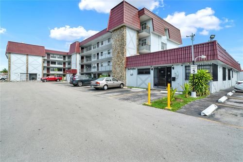 apt-207-1335 W 68th St, Hialeah, FL, 33014-4557 | Card Image