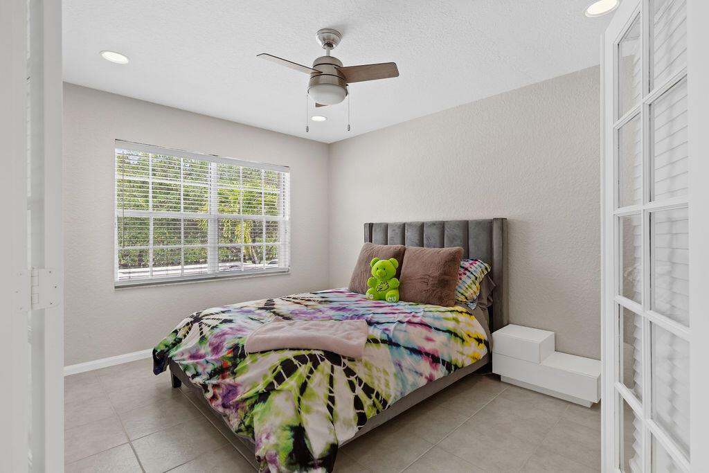 Residential Lease in Boynton Beach 2