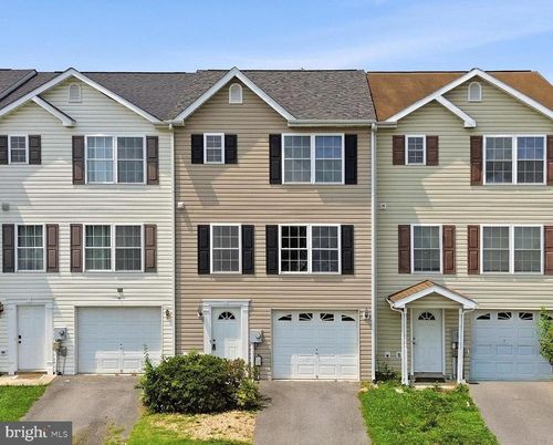 65 Cosmos Dr, MARTINSBURG, WV, 25404-7419 | Card Image