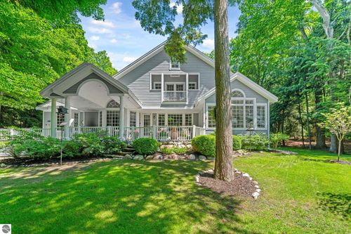 3155 Country Club Cmns, Leland, MI, 49654-5034 | Card Image