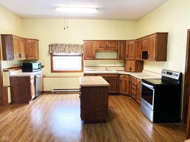 2986 N Coloma Rd, House other with 4 bedrooms, 3 bathrooms and null parking in Bloomingdale IN | Image 4
