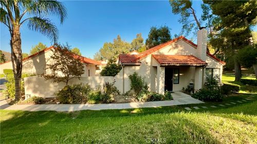 19962 Avenue Of The Oaks, Newhall, CA, 91321-1415 | Card Image