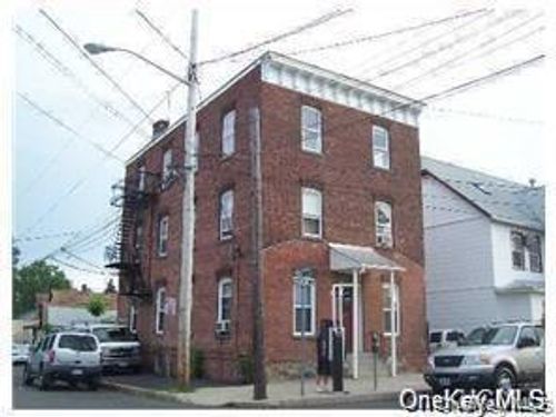 1-8 Franklin Ave, Pearl River, NY, 10965-2428 | Card Image