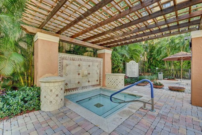 APT-304 - 720 S Sapodilla Ave, Condo with 2 bedrooms, 2 bathrooms and null parking in West Palm Beach FL | Image 15