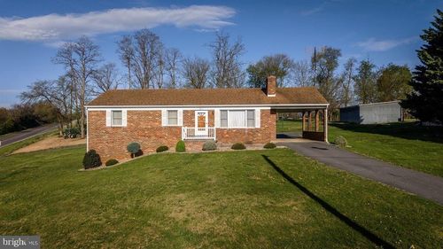 211 Pear St, HARRISONBURG, VA, 22801-8568 | Card Image