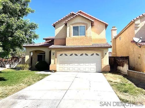 16986 Lidocir, Victorville, CA, 92395 | Card Image