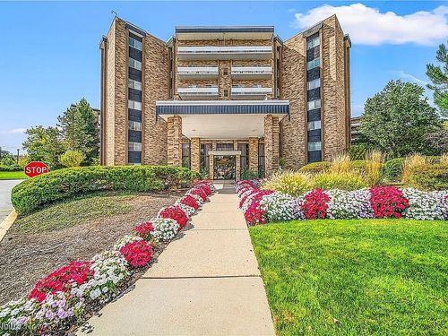 2202 Acacia Park Dr, Lyndhurst, OH, 44124-3865 | Card Image
