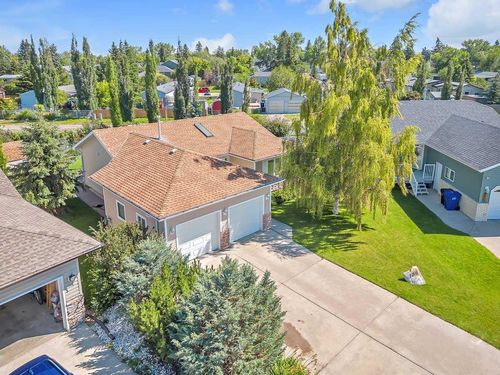 109 Monica Bay, Carstairs, AB, T0M0N0 | Card Image