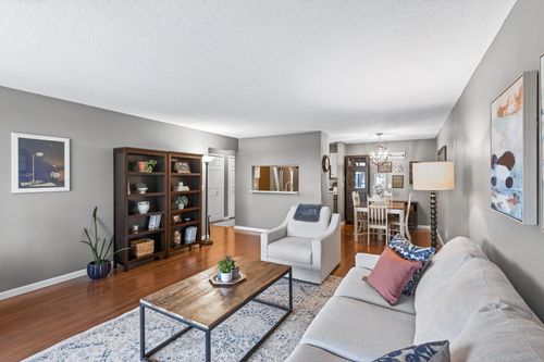 204-4625 Minnetonka Boulevard, Saint Louis Park, MN, 55416 | Card Image