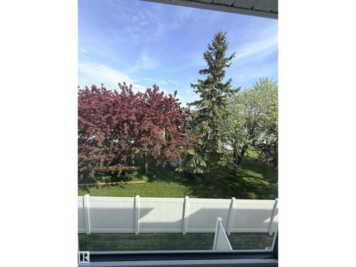 22-9703 174 St Nw, Edmonton, AB, T5T6C5 | Card Image