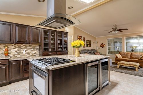 2420 S Western Way Pl, Tucson, AZ, 85713-6761 | Card Image