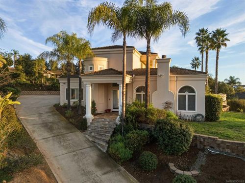 2464 Canyon Creek Rd, Escondido, CA, 92025 | Card Image