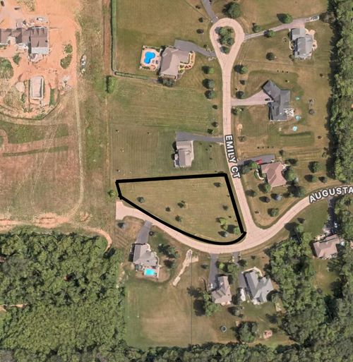 11601 Emily Ct, Spring Grove, IL, 60081-8111 | Card Image