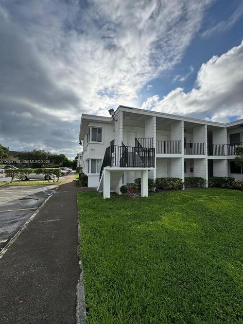 5-670 Ne 88th Ter, Miami Shores, FL, 33138-3395 | Card Image