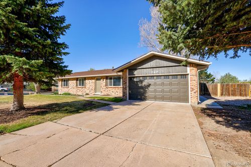 949 Mountain View Dr, Castle Rock, CO, 80104-1621 | Card Image