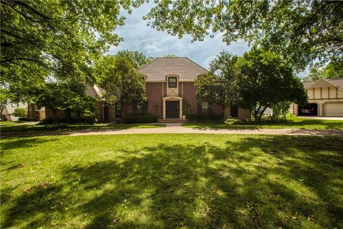 8321 W 102nd St, Overland Park, KS, 66212-3421 | Card Image