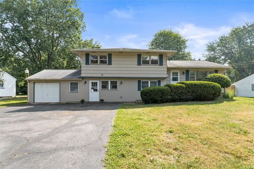 16 North Ave, Greece, NY, 14626-1009 | Card Image