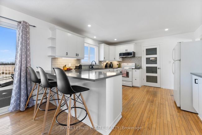 4318 County Rd 6, House other with 3 bedrooms, 2 bathrooms and 6 parking in Yarker ON | Image 16