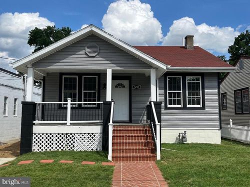 a-5207 38th Avenue, Hyattsville, MD, 20782 | Card Image